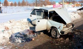 В Центральном районе Челябинска в ДТП погиб водитель ВАЗа