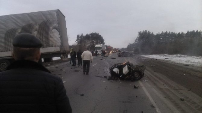 В ДТП с грузовиком в Ульяновской области погибли три человека (2).jpg