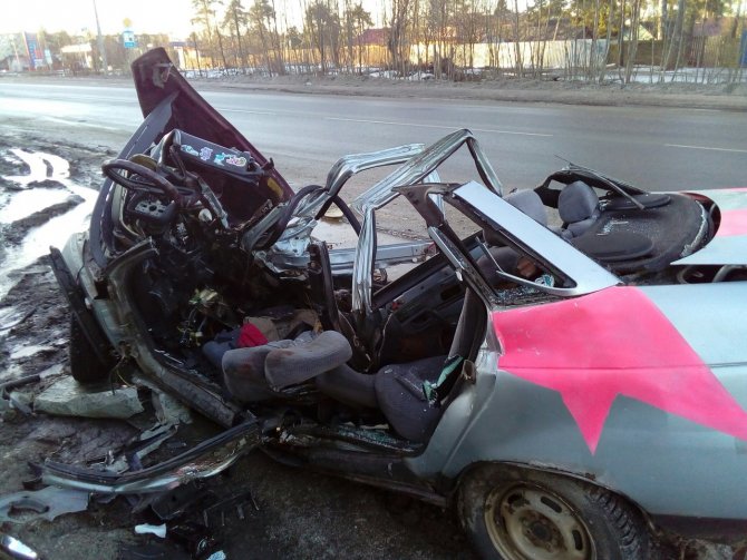 В ДТП с фурой в Ленобласти погибла молодая девушка (2).jpg