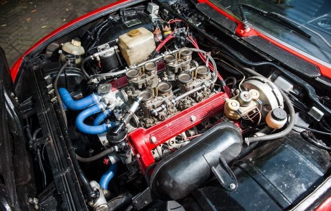 Ретро автомобиль Alfa Romeo Montreal V8 1972 выставлен на продажу (1).jpg