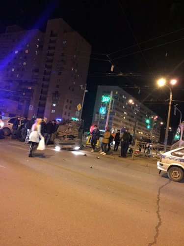 Два человека пострадали в ДТП на Просвещения в Петербурге (2).jpg