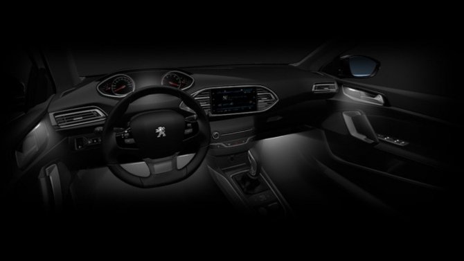 Обновленный Peugeot 308 появился на официальных фото (4).jpg