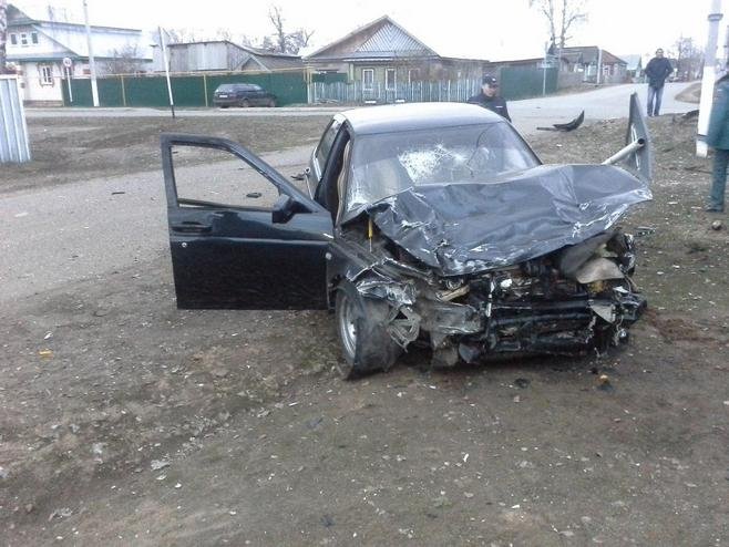 В Болгаре случилось ДТП возле пожарной части, что спасло потерпевших