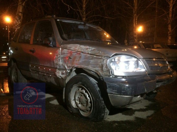 В Тольятти водитель Chevrolet Niva влетел на парковку