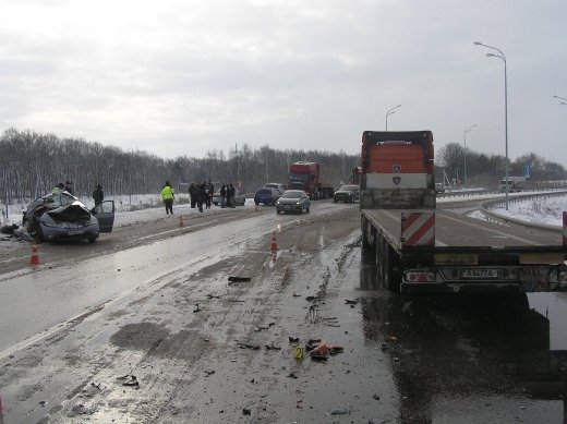 В ДТП с двумя грузовиками на трассе «Амур» погиб человек (1).jpg