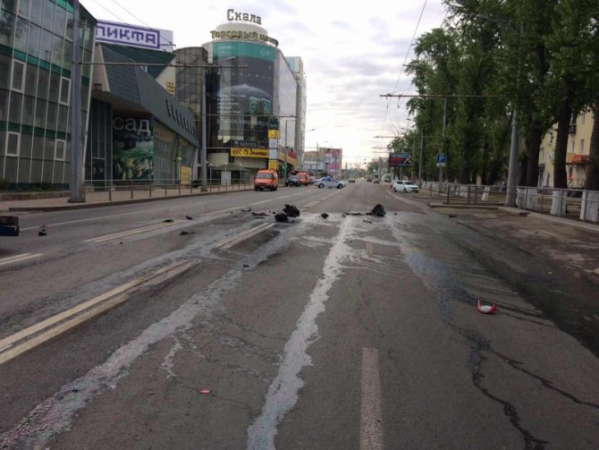 В ночном ДТП в Самаре погибли мотоциклист с пассажиркой (8).jpg