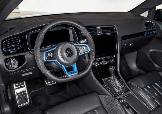 Volkswagen создал 410-сильный Golf GTI с электромотором (5).jpg