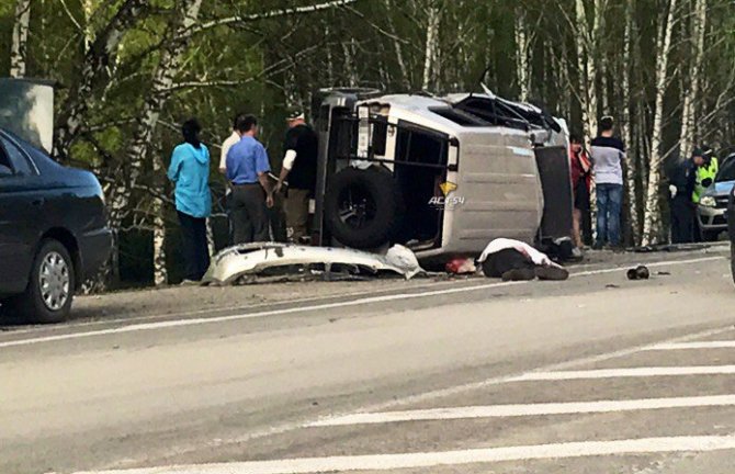 Под Новосибирском обгон по обочине привел к смерти пассажира иномарки (3).jpg
