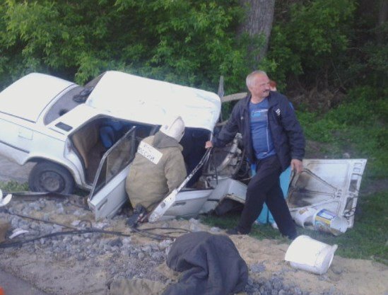 Под Воронежем в опрокинувшейся машине погиб мужчина (2).jpg