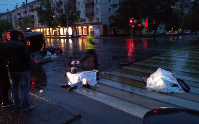 В Перми в ночном ДТП с мотоциклом погибли два человека (1).jpg