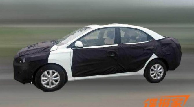 В Китае тестируют сверхбюджетный седан Hyundai (1).jpg