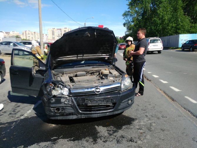 В Петербурге на улице Вербной произошло массовое ДТП с пострадавшим (3).jpg