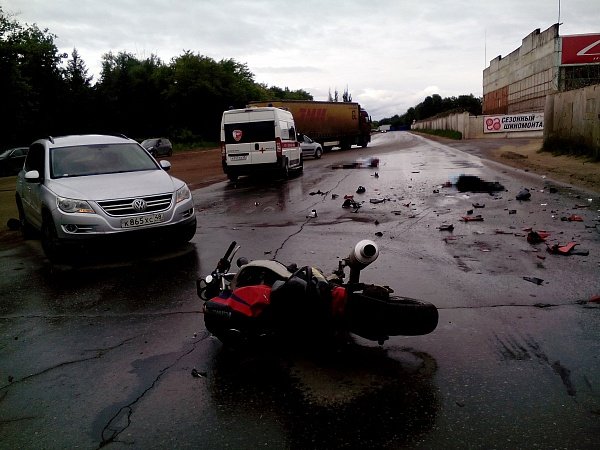 В Липецке в ДТП погибли мотоциклист с пассажиром (2).jpg