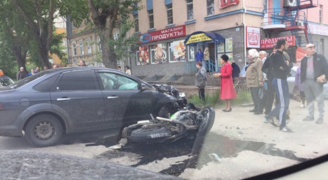 В Нижнем Новгороде при столкновении с автомобилем погиб мотоциклист (1).jpg