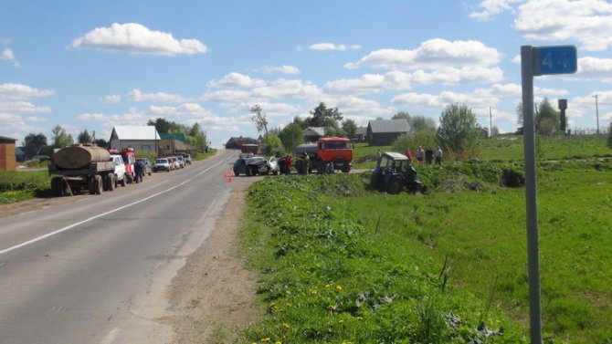 В Грязовецком районе в ДТП погиб тракторист (3).JPG