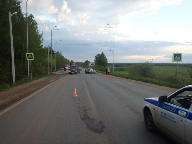 В Кировской области иномарка сбила школьников на переходе погибла 12-летняя девочка (3).jpg