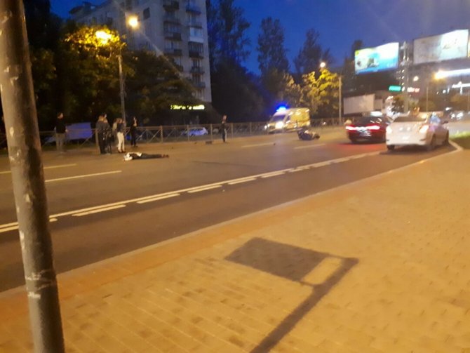 Мотоциклист погиб в результате ДТП на Заневском проспекте в Петербурге (4).JPG
