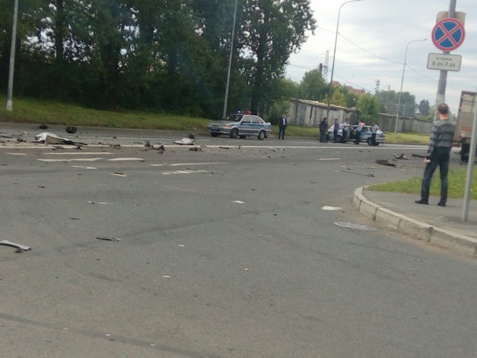 В Невском районе Петербурга в тройном ДТП погиб мужчина (2).jpg