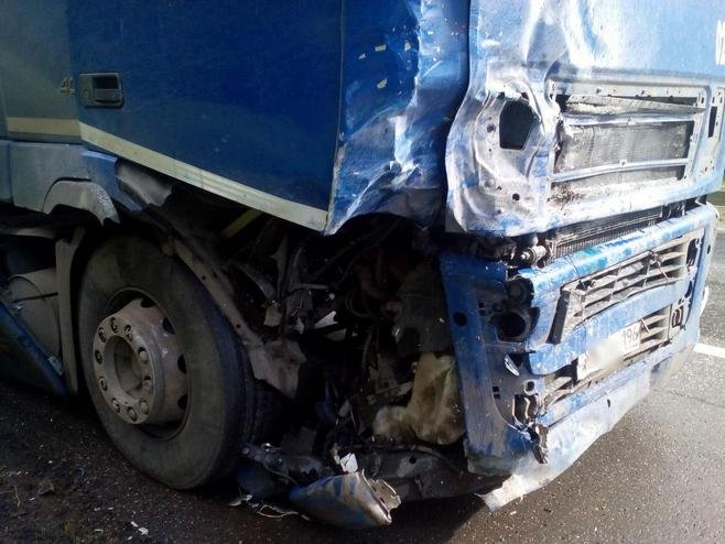 В ДТП с грузовиком в Татарстане погибли два человека (5).jpg