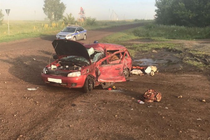 В ДТП с фурой на трассе Уфа-Оренбург погиб ребенок (1).jpg