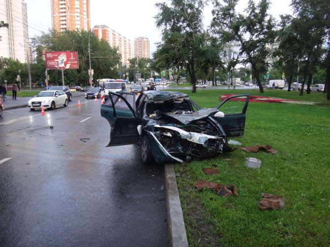 Два человека пострадали в ДТП на Дмитровском шоссе в Москве (7).jpg