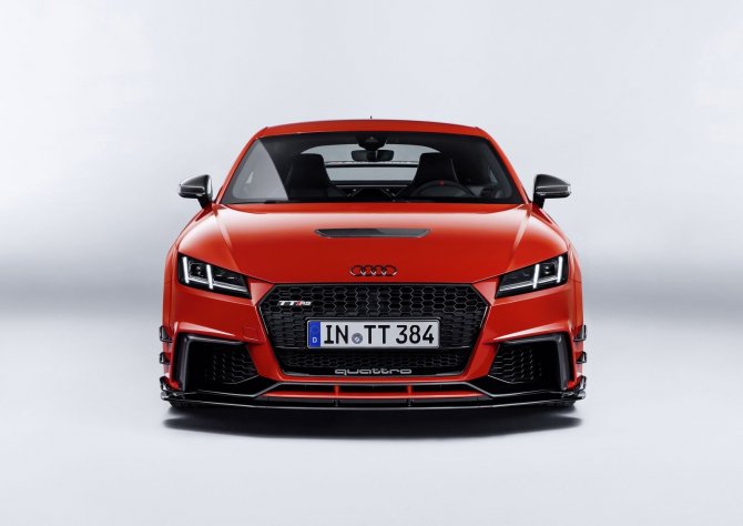 Audi представили пакет дополнений Sport Performance Parts для спорткаров TT RS и R8 (2).jpg