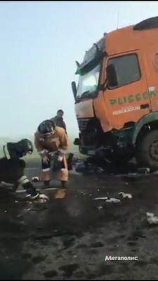 Пять человек погибли в ДТП с грузовиком в Ленобласти