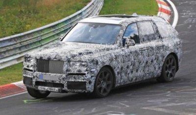 Rolls-Royce тестирует новый внедорожник Cullinan на трассе Нюрбургринг