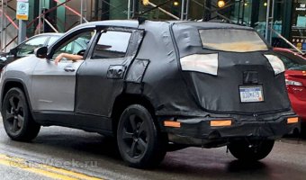 Обновленный Jeep Cherokee проходит тесты в США