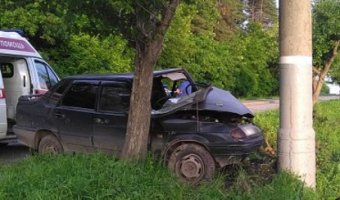 В Ижевске пьяный водитель врезался в столб