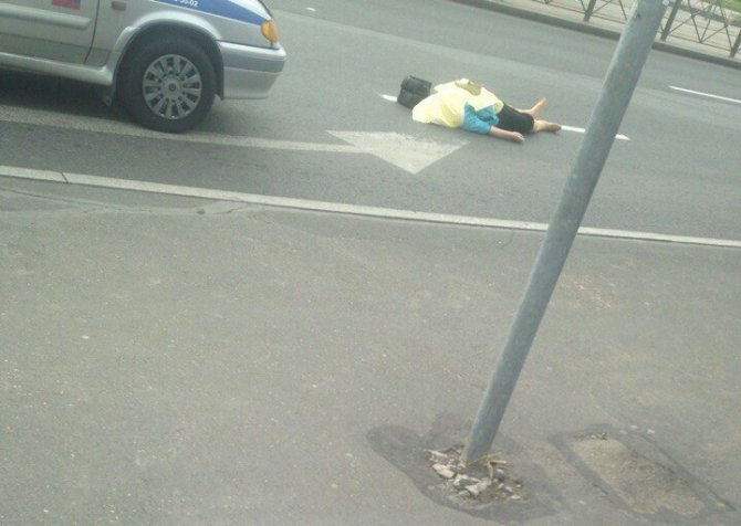 В Петербурге иномарка насмерть сбила женщину на переходе (1).jpg