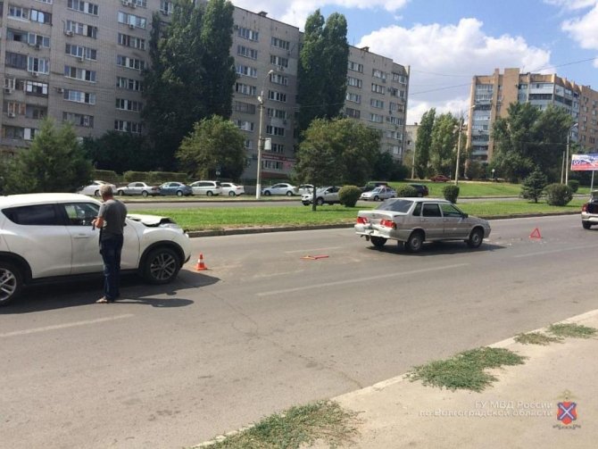 4-летняя девочка пострадала в ДТП в Волгограде.jpg