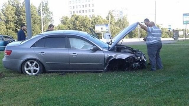 В Москве иномарка сбила мать с ребенком на переходе – женщина погибла (3).jpg