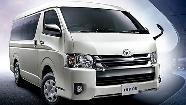 Обновленный микроавтобус Toyota Hiace выйдет на рынок в декабре (6).jpg