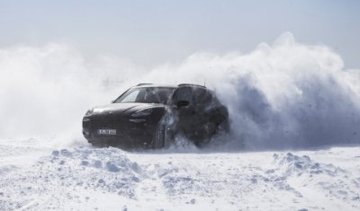 Видео с новым Porsche Cayenne выложили не дожидаясь премьеры