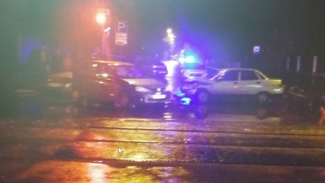 Три человека пострадали в ДТП в центре Саратова (3).jpg