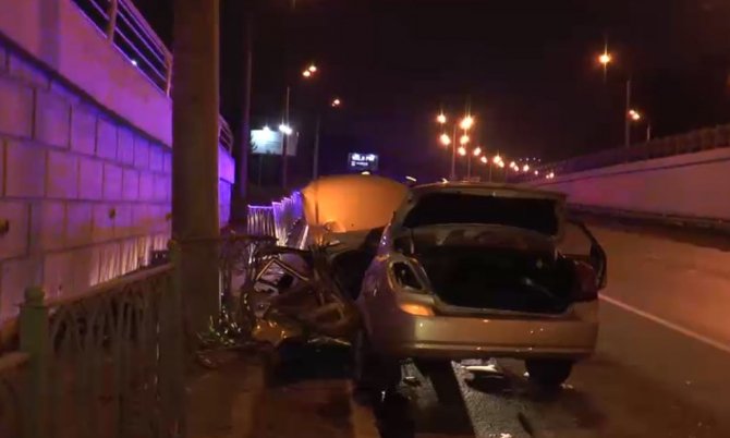 Молодой водитель иномарки погиб в ДТП в Казани (1).jpg