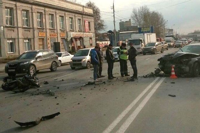 Мотоциклисту оторвало ногу в результате ДТП в Новосибирске (2)