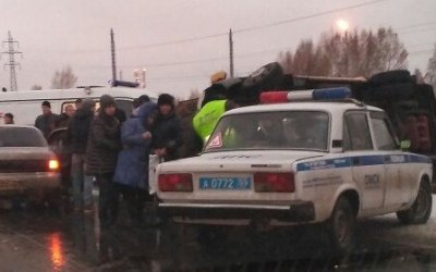 Двое детей пострадали в серьезном ДТП с маршруткой в Омске