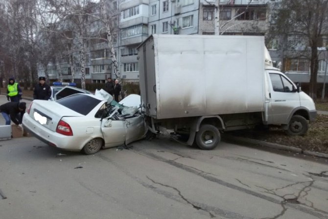 Два человека погибли в ДТП с «Газелью» в Тольятти