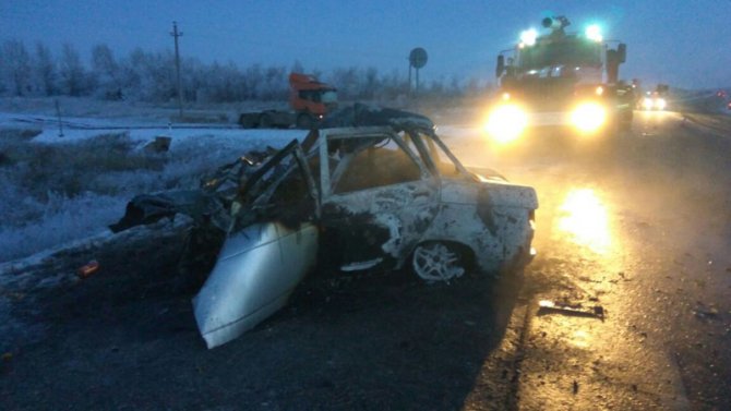 Три человека погибли в сгоревшем автомобиле на трассе Оренбург – Орск (1)