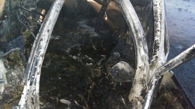 Три человека погибли в сгоревшем автомобиле на трассе Оренбург – Орск (3)