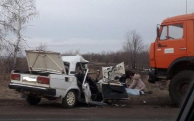 Под Оренбургом в ДТП с КамАЗом погиб человек