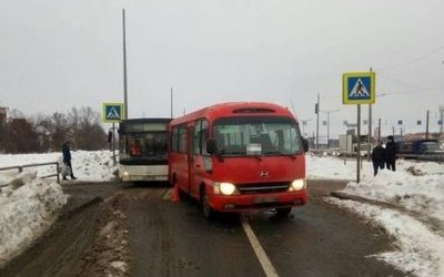 В Самаре маршрутка сбила мальчика на переходе