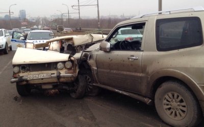 В Астрахани на Новом мосту в ДТП погиб человек