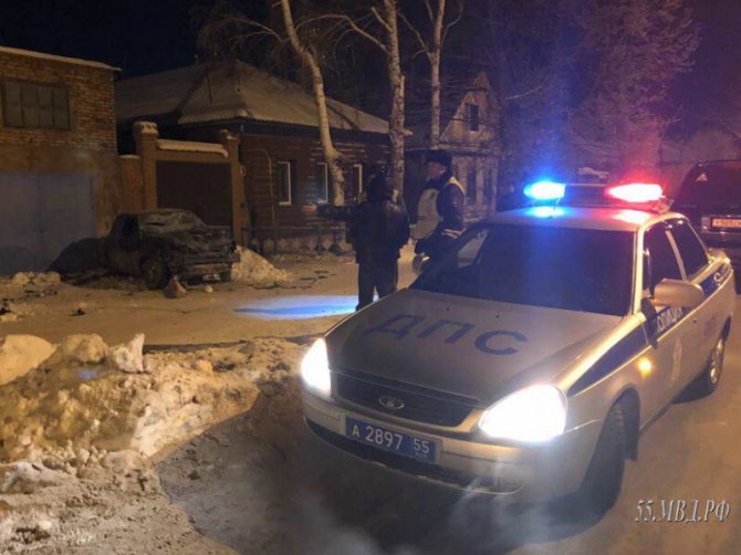 В Омске автомобиль насмерть сбил молодого человека и ребенка (3)