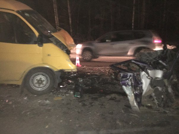 Водитель ВАЗа погиб в ДТП с маршруткой в Миассе (2)