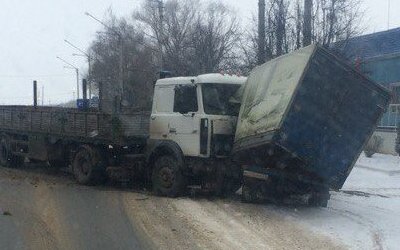 В Туле большегруз протаранил «Газель» - пострадал человек