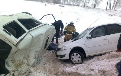 Два человека погибли в ДТП с полицейской машиной в Орловской области