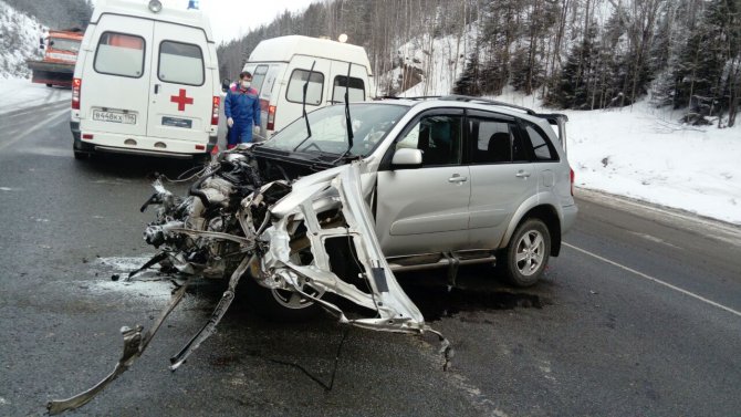 Четыре человека пострадали в ДТП на трассе Пермь-Екатеринбург (1)